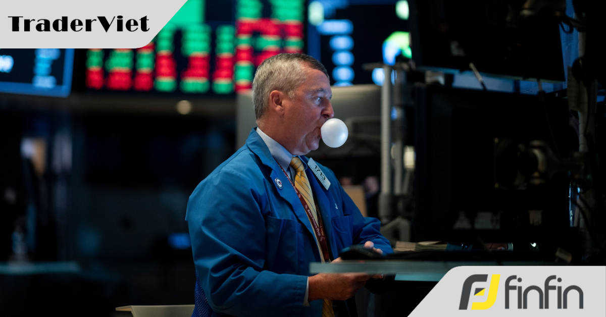 Thế giới rối loạn, chứng khoán toàn cầu vẫn lập đỉnh