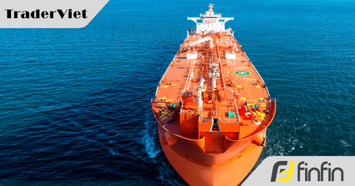 Iran xem xét cấm tàu Mỹ qua eo biển Hormuz, giá dầu bật tăng