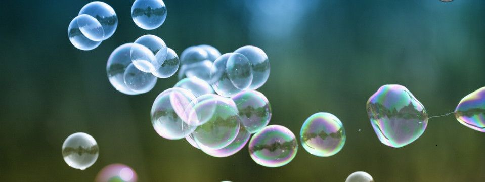 [Video Clip] Cái gì tạo ra bong bóng kinh tế?