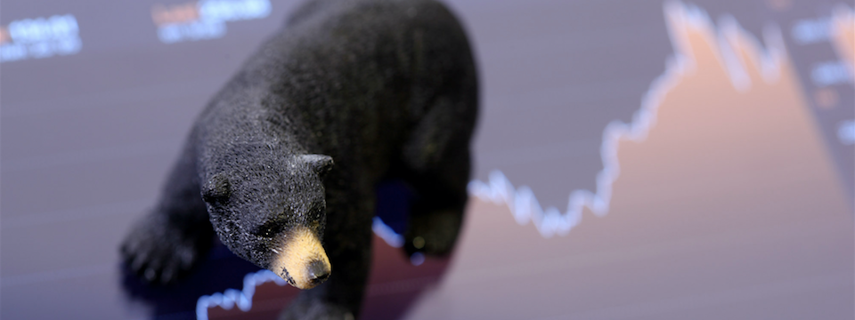 Cách để kiếm tiền khi thị trường cryptocurrency downtrend dài hạn