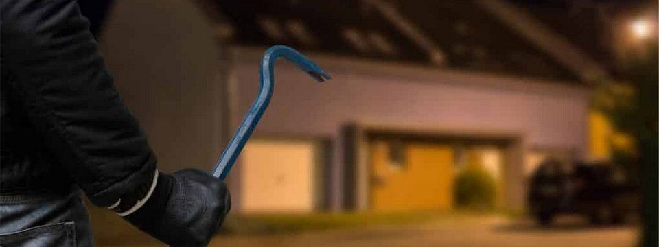 Bất hợp lý trong việc tịch thu tên miền Bitcoin.vn?