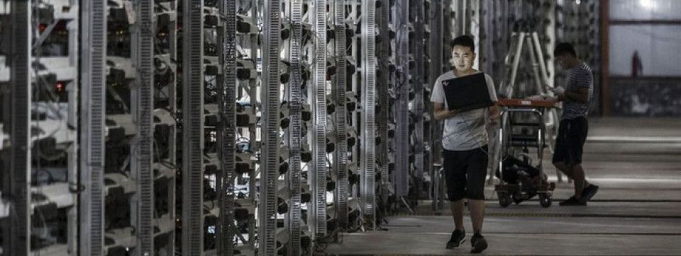 Đủ cơ sở pháp lý để tạm ngừng nhập khẩu máy đào tiền ảo