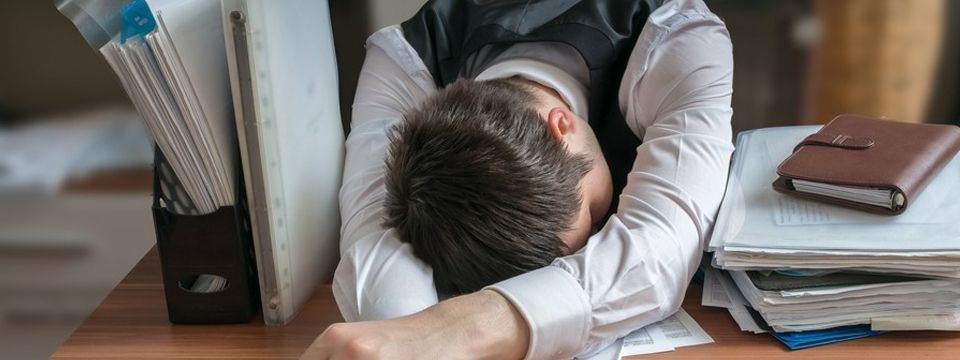 Cải thiện sức khỏe của bạn khi suốt ngày mắc kẹt với máy tính