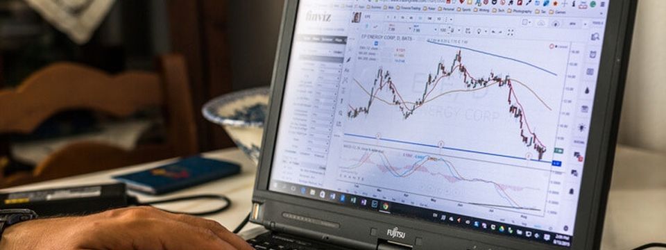 Tổng hợp nhanh 10 bài học từ 18 năm giao dịch của Nial Fuller