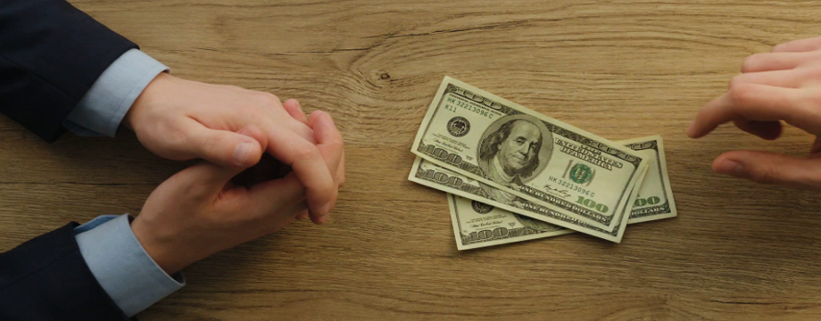 Các nền tảng cho vay P2P liên tiếp bị sụp đổ, huỷ hoại cuộc sống của hàng nghìn người ở Trung Quốc