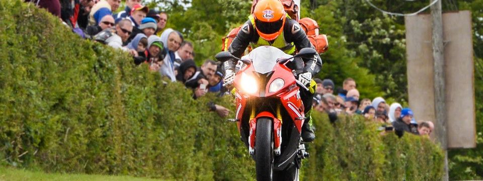 Cách nhanh nhất để có được tin breaking news duy nhất cặp tiền mà bạn muốn