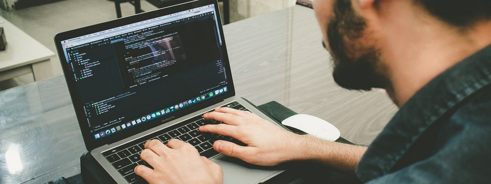 Một kỹ sư blockchain có thể nhận được mức lương là bao nhiêu mỗi năm?