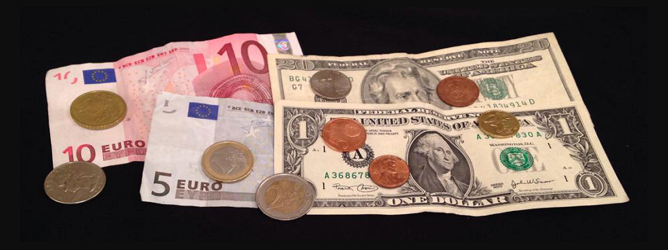 Tiêu điểm phiên Mỹ 24/10 – EUR tiếp tục đà suy giảm