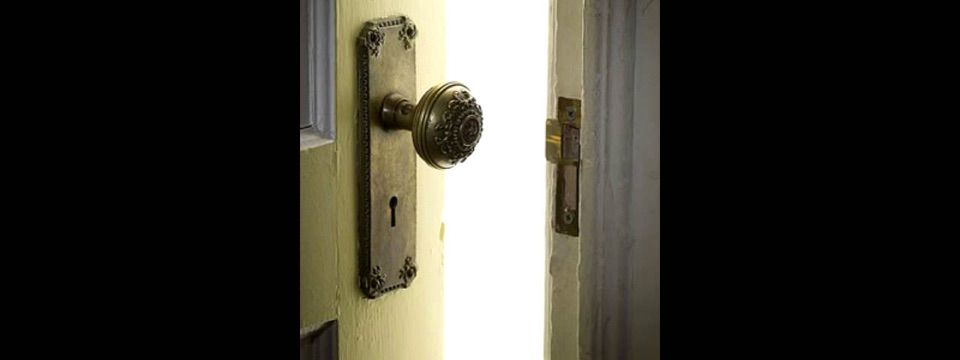 Một sàn Forex Úc lâu năm đột nhiên đóng cửa website, không liên lạc được