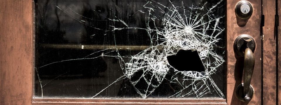 Phân tích Crypto đầu ngày 07/12 - Vỡ nát. Làm gì tiếp?