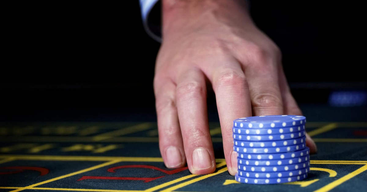 Chỉ số chứng khoán Blue-Chip là gì? Nguồn gốc thú vị của cái tên Blue-chip!!!