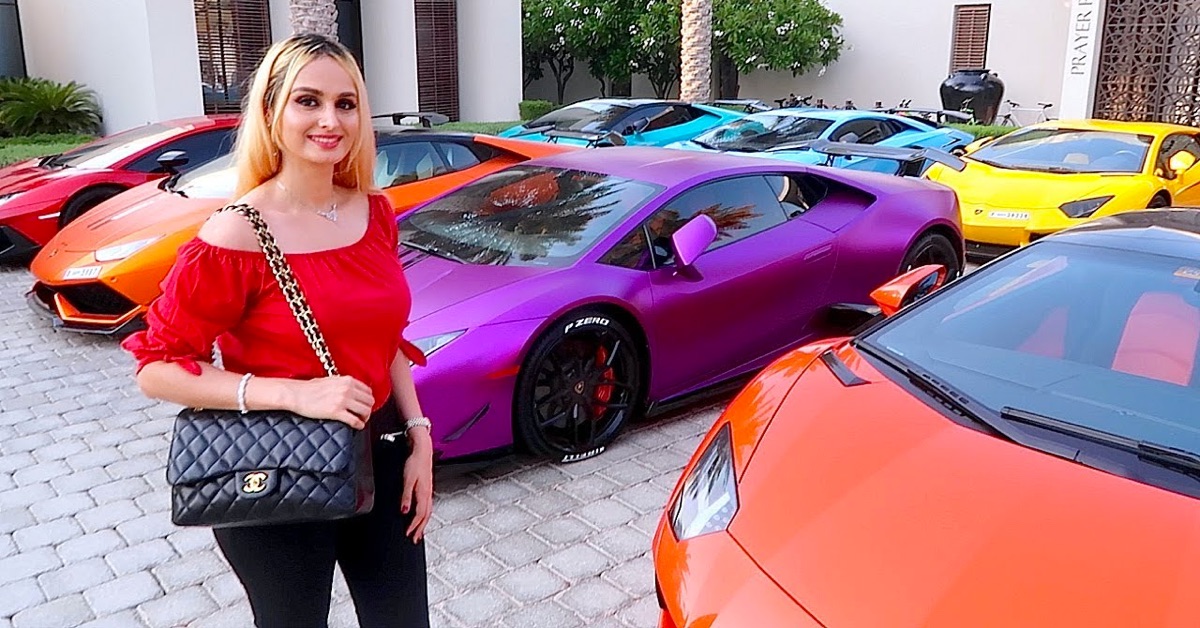 Bọn làm màu.....