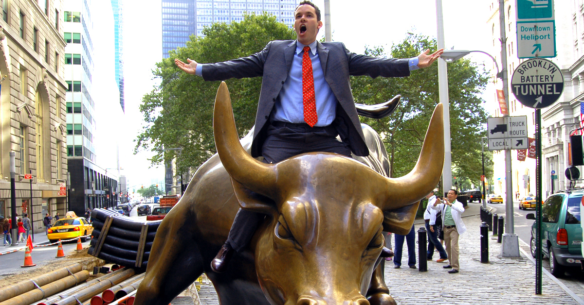 Bạn nghĩ mình sẽ phù hợp với công việc nào hơn: Trader hay nhân viên ngân hàng đầu tư?