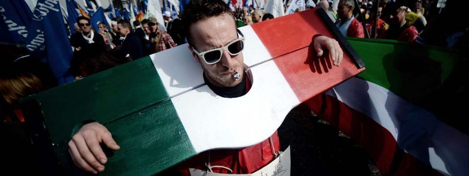 Sau Hy Lạp, Italy sẽ là nước tiếp theo lâm vào khủng hoảng kinh tế?