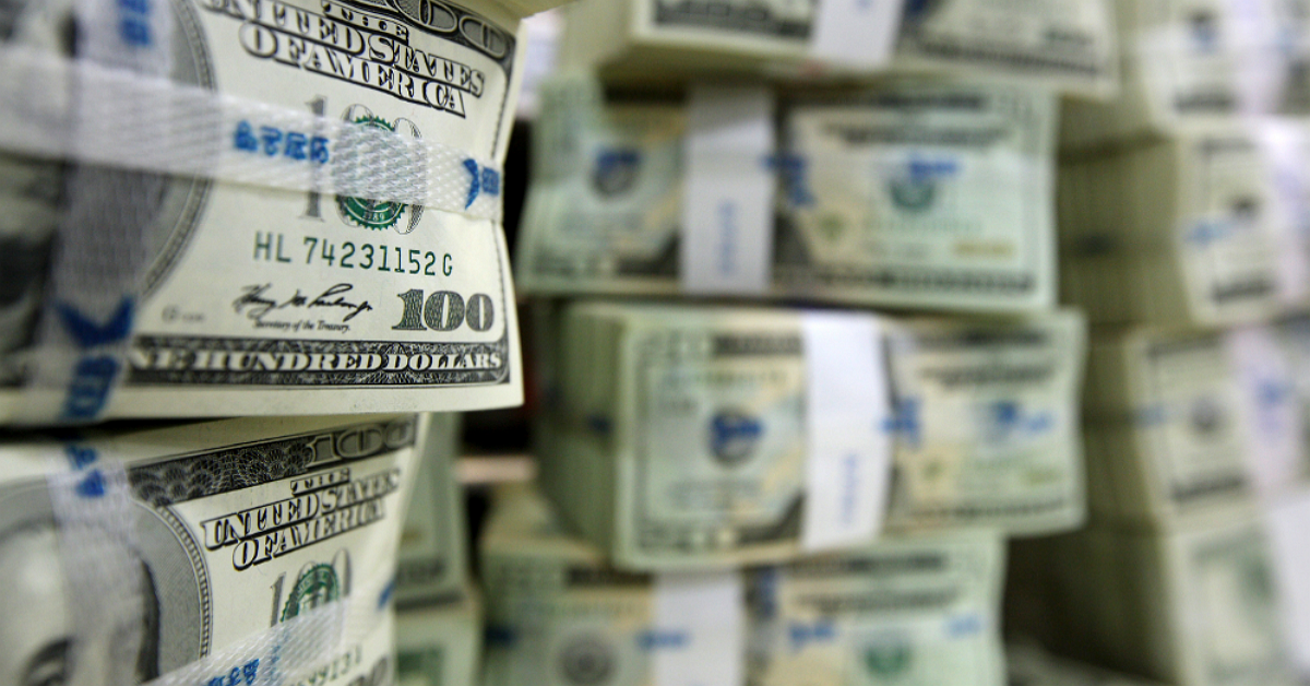 Đồng Usd đang được định giá quá cao và thị trường đang sai lầm trong việc tung hô Fed hạ lãi suất