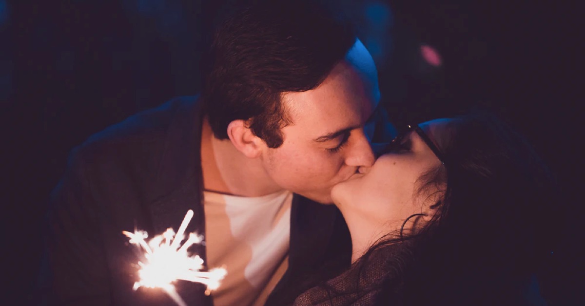 (Vui vẻ) Anh Trader Việt gửi vợ nụ hôn thay tiền và cái kết