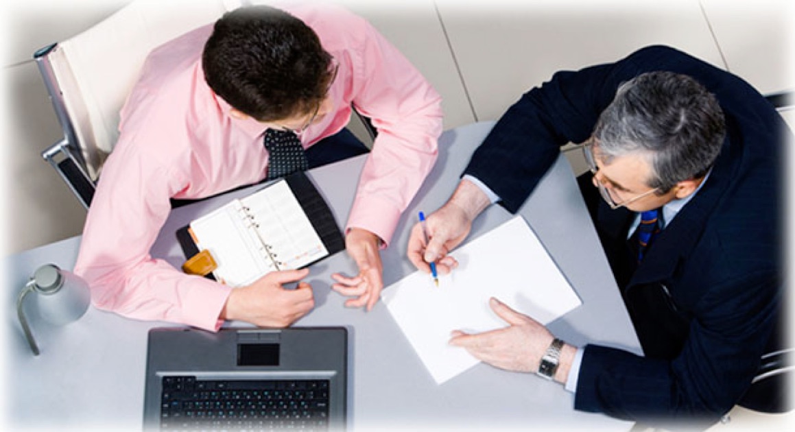 (Nhờ tư vấn) Có nên làm trợ lý và đi kiếm khách hàng ủy thác đầu tư cho Trader 10 năm kinh nghiệm?