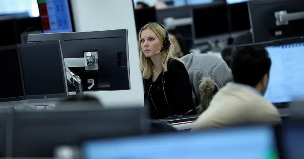 (Bank Trader chia sẻ) Chuyện nữ cao thủ trader và các nam đồng nghiệp