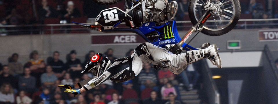 Vào lệnh sớm hay vào lệnh muộn? Cách nào tốt hơn?