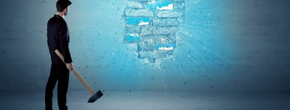 Cách giao dịch breakout sử dụng Đường xu hướng, kênh giá và mô hình Tam giác