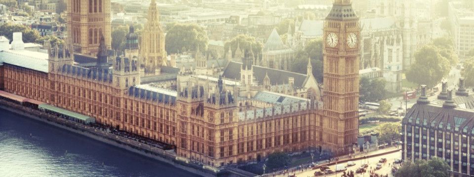 Câu chuyện quan trọng nhất ngày hôm qua từ Anh là gì?