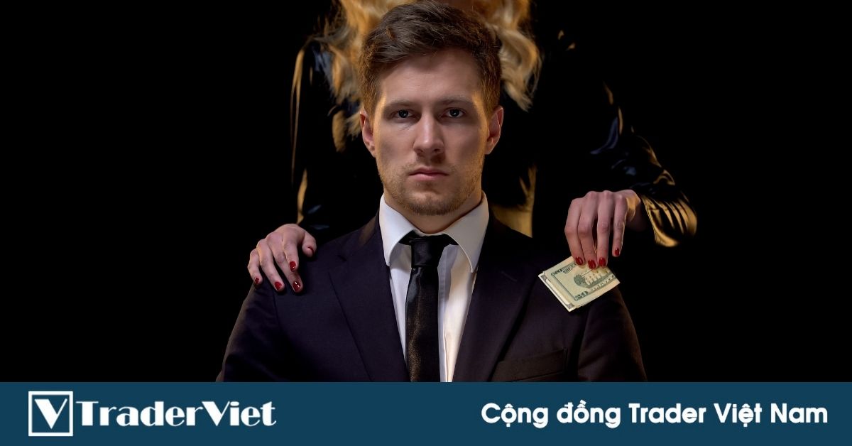 Sàn bắt đóng tiền mới cho rút tiền, có nên không?