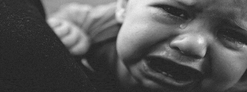 Không cần đến tháng 8, giá Bitcoin đã giảm xuống dưới mức 2000 USD. Tiếp tục giữ hay bán đây?