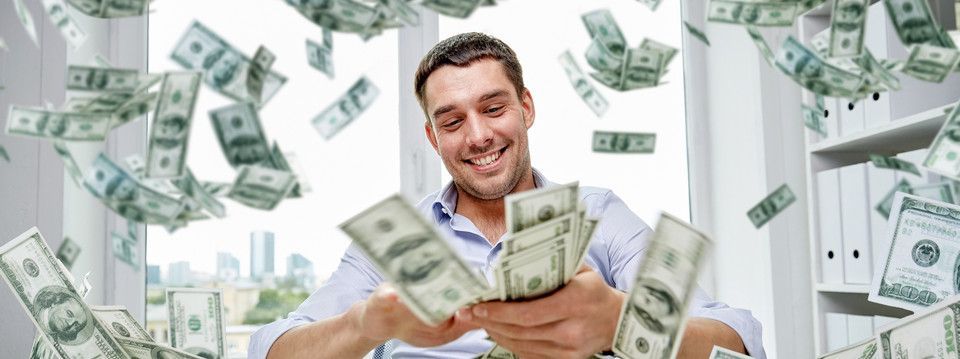 Liệu đêm nay chúng ta có chứng kiến người giàu nhất thế giới mới, vượt qua Bill Gates?