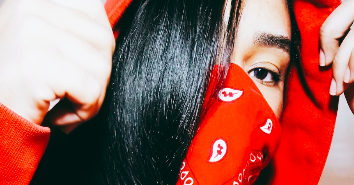 Nữ diễn viên xinh đẹp bị tố lừa đảo forex 1.600 tỷ đồng được trả tự do tạm thời