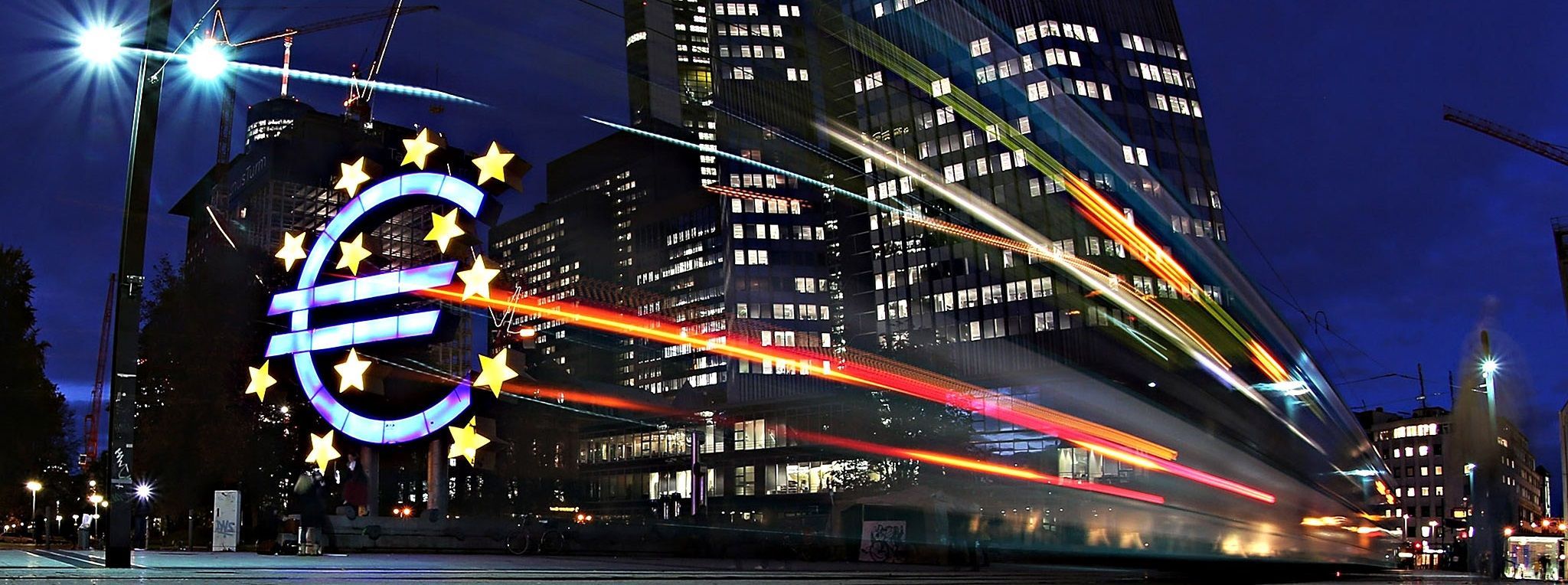 EUR giảm hôm qua vì sự lằng nhằng của ECB?