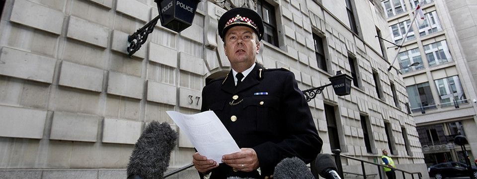 Cảnh sát vừa tổ chức 1 đợt đột kích lớn vào 20 công ty Binary Options