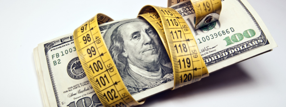 Nên quản lý vốn theo phần trăm tài khoản hay số tiền cố định?