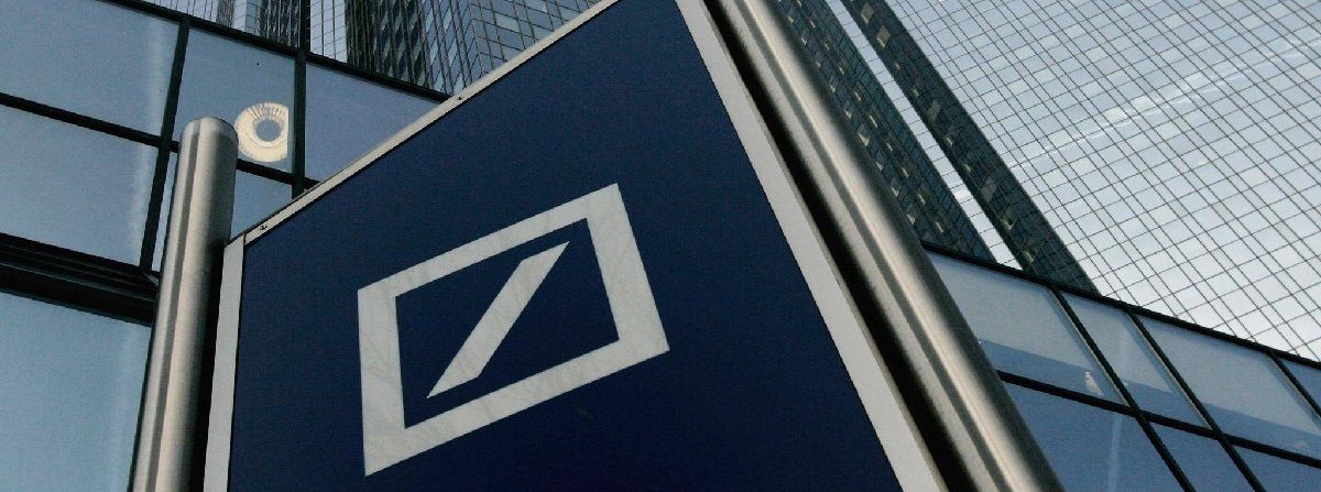 "Kết thúc thời đại tiền giấy có thể đang đến gần" - Deutsche Bank