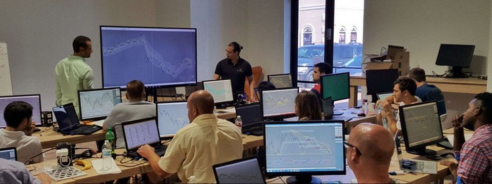 Cặp vợ chồng điều hành trang web dạy Trading nổi tiếng vừa bị phạt 5 triệu đô la vì lừa đảo